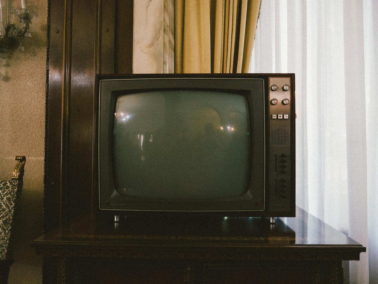 telewizor starego typu